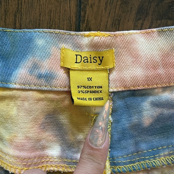 Tie-Dye Fringe Shorts SZ 1X - Picture 2 of 3